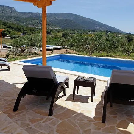 Private Pool&sea * Bol